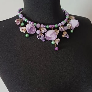 Colier floral Purple Euphoria - bijuterii - coliere - coliere cu mărgele - Artynos.ro