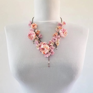 Colier floral - bijuterii - coliere - coliere statement - Artynos.ro