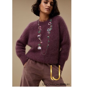 Colier floral lung, asimetric - bijuterii - coliere - coliere din mărgele - Artynos.ro