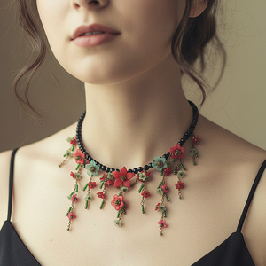 Colier floral - Artynos.ro