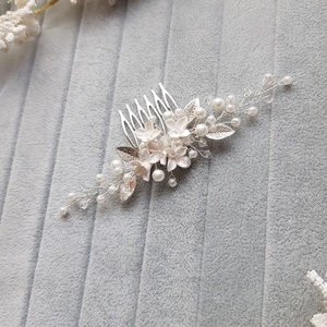 Pieptan mireasa floral - accesorii nuntă - ornamente de păr de nuntă - accesorii păr nuntă - Artynos.ro