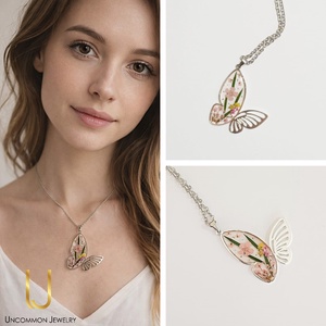 Colier cu flori naturale si rasina - Artynos.ro