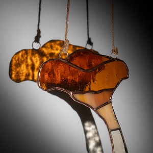 Ciuperca Pleurotus din sticla de vitraliu - arte vizuale și accesorii  - alte arte - Artynos.ro
