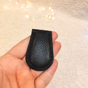 Clema magnetica pentru bani - Pluto - Piele de cangur neagra, , , ARTYNOS