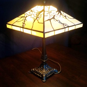 Lampă japoneză cu flori de cireș - casă & stil de viață - lămpi și corpuri de iluminat - lampă de masă - Artynos.ro