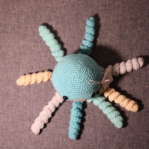 Octopus amigurumi figura verde -  - Artynos.ro