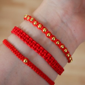Brățară de protecție - Brățară macramé împletită roșie -  - Artynos.ro
