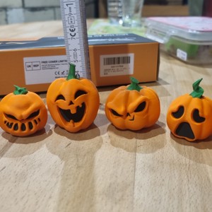Mini dovlecei pentru decorațiuni de Halloween și de toamnă - casă & stil de viață - decorațiuni de casă - halloween - tot ce ai nevoie de o petrecere! - dovleac de halloween - Artynos.ro