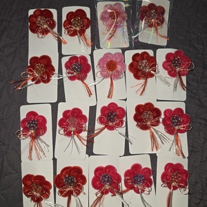 Broșă mărțișor - bijuterii - mărțișor - Artynos.ro