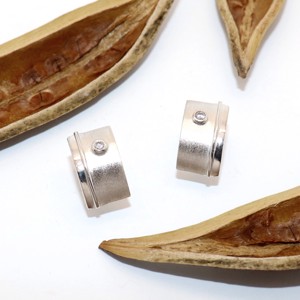 Pereche de cercei pentru femei din argint cu pietre de zirconiu cubic (EF.192) -  - Artynos.ro