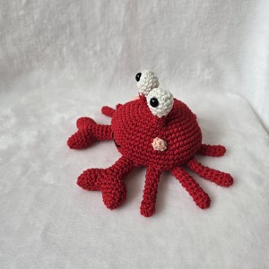 Crab croșetat - jucării și echipamente pentru copii - plușuri - figurine de pluș - Artynos.ro