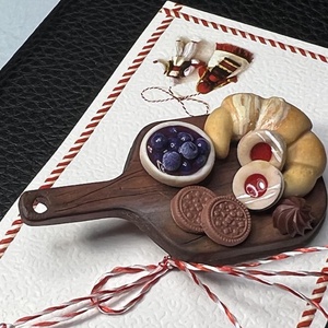 Martisor dulce brosa - Artynos.ro