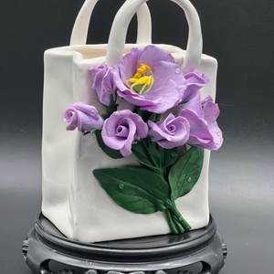 Vaza-gentuță cu lisianthus din lut polimeric - casă & stil de viață - accesorii pentru decorat casa - suport de flori - vaze - Artynos.ro