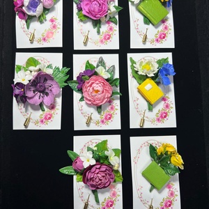 Martisoare unicat � flori modelate cu suflet - Artynos.ro