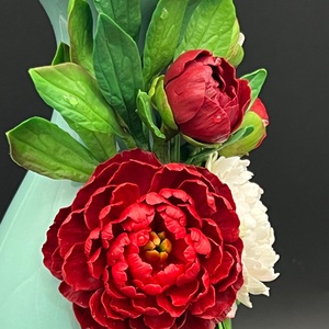 Vaza cu bujori grena si albi - casă & stil de viață - decorațiuni de casă - accesorii florale - vaze - Artynos.ro