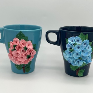 Cana ceramica cu hortensii  (set de 2 cani) - casă & stil de viață - echipamente de bucătărie - accesorii de servire - căni - Artynos.ro