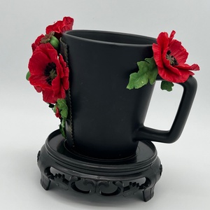 Cana ceramica neagra cu maci din lut polimeric - casă & stil de viață - echipamente de bucătărie - accesorii de servire - căni - Artynos.ro