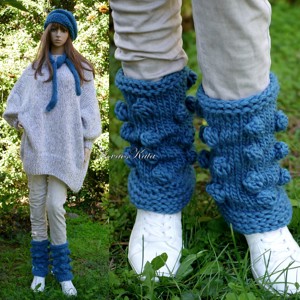 BOHÉM BOGYOS - tricotat manual / albastru, Imbracaminte si moda, Pantofi, papuci, sosete, Incalzitor picioare, Impletitura, ARTYNOS