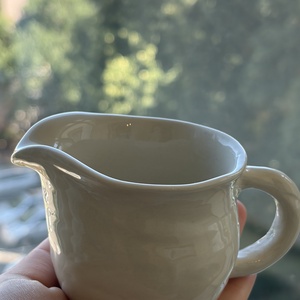 Sosieră ceramică handmade - casă & stil de viață - echipamente de bucătărie - accesorii de servire - căni - Artynos.ro