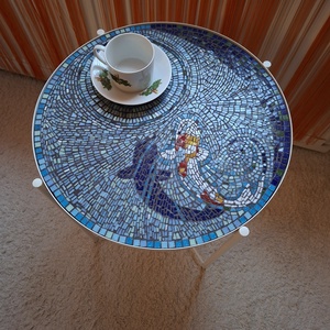Masa Mozaic cu Peste Koi (Unicat, Lucrata Manual, cimentata), Casa & Stil de viata, Mobilier artizanal, Mese, Mozaic, ARTYNOS