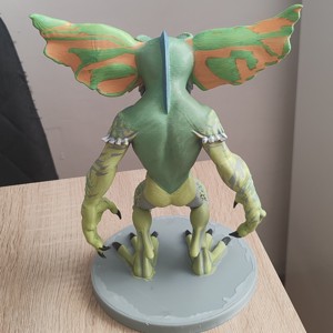 Gremlin pictat Brutal de realist -  - Artynos.ro