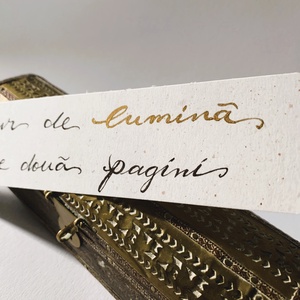 Colectie Semne de carte caligrafiate cu sigiliu de ceară Mugur de lumina intre doua pagini - Set de 3 semne incluse  - cărți și creații cu tematică muzicală, cadouri - semn de carte - Artynos.ro