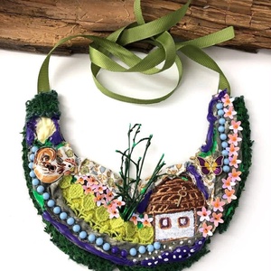 Colier - Casuta bunicii, Bijuterii, Coliere, Chockere, , Colierul este realizat manual din diverse materiale textile, dantela, margele acrilice, accesoriu c..., ARTYNOS