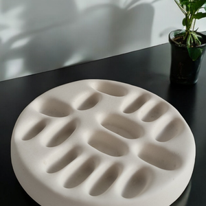 Tavă suport pentru inele din Jesmonite � Organizator minimalist pentru bijuterii - accesorii nuntă - bijuterii mireasă - inele de logodnă, verighete - Artynos.ro