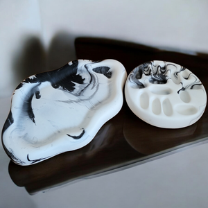 Tavă ovală Nor din Jesmonite marmorat + Suport pentru inele Jesmonite - accessorii și unelte - accesorii pentru bijuterii - Artynos.ro