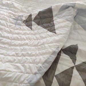 Patchwork quilt 'Iceberg' - casă & stil de viață - textile de casă - cuvertură de pat - Artynos.ro