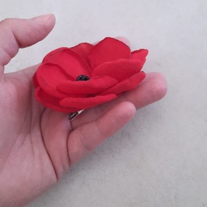 Broșă/agrafă Crimson Poppy - bijuterii - broșe - Artynos.ro