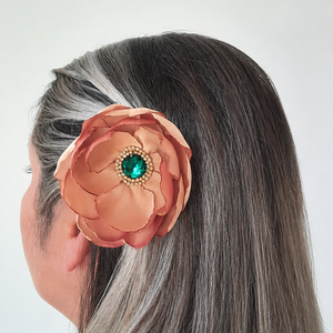 Brosa/agrafa Reddish Terracotta cu Cristal Smarald - Artynos.ro