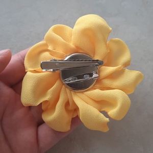 Brosa/agrafa Marigold Smarald - bijuterii - broșe - Artynos.ro