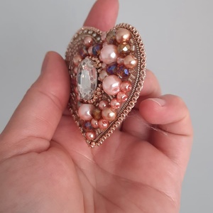 Brosa Royal Blush - bijuterii - broșe - Artynos.ro