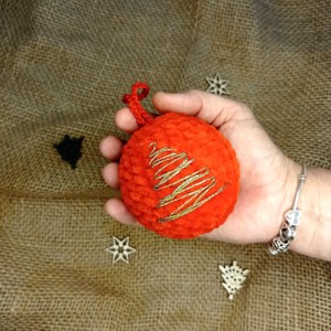 ornamente croșetate pentru pomul de Crăciun - crăciun - decorațiuni de crăciun de casă - globuri de crăciun - Artynos.ro