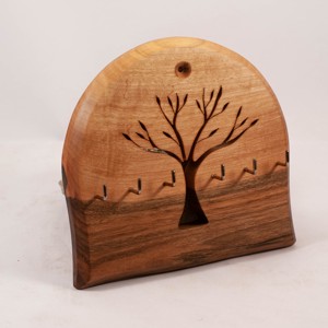 Suport pentru chei de perete, cuier, suport pentru bijuterii, umeras, , , Manere mici din nuc. Model taiat cu un ferastrau de frezat. Dimensiuni: margine: 17 cm, miez: 16 cm..., ARTYNOS