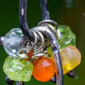 Cercei de argint cu carnelian curbat -  - Artynos.ro