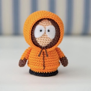 Papusa crosetata Kenny (South Park) - Artynos.ro