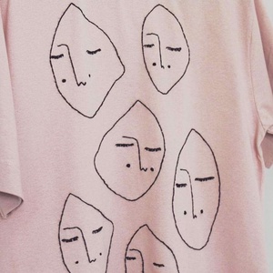 Tricou unisex brodat manual - îmbrăcăminte și modă - haine damă - tricou și top de damă - Artynos.ro