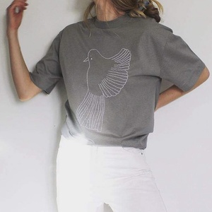Tricou unisex brodat manual, Îmbrăcăminte și modă, Haine damă, Tricou și top de damă, Broderie, ARTYNOS