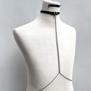 Harness unisex din lant si piele - îmbrăcăminte și modă - curele și catarame artizanale - alte accesorii - Artynos.ro