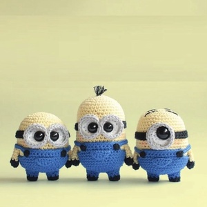 Papusa crosetata Minions - jucării și echipamente pentru copii - plușuri - păpușă croșetată, păpușă de pluș - Artynos.ro