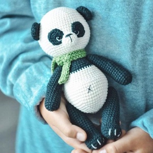 Jucarie crosetata urs panda, Jucării și echipamente pentru copii, Plușuri, Păpușă croșetată, păpușă de pluș, Croșetat, ARTYNOS