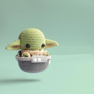 Papusa crosetata Baby Yoda, Jucării și echipamente pentru copii, Plușuri, Păpușă croșetată, păpușă de pluș, Croșetat, ARTYNOS