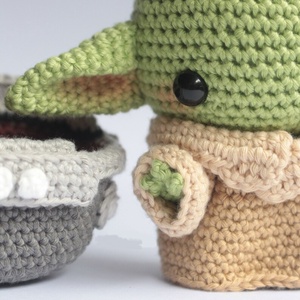 Papusa crosetata Baby Yoda - jucării și echipamente pentru copii - plușuri - păpușă croșetată, păpușă de pluș - Artynos.ro