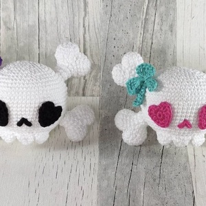 Breloc crosetat Skull - geantă și husă - accesorii genți - breloc - Artynos.ro