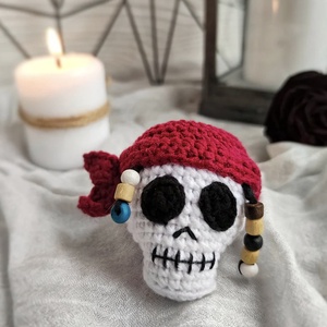 Breloc crosetat Skull - geantă și husă - accesorii genți - breloc - Artynos.ro