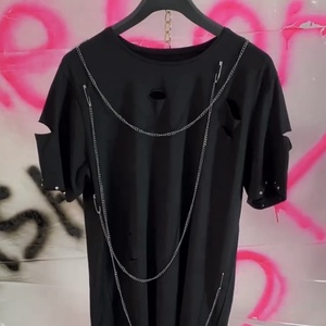 Tricou unisex cu lanturi - îmbrăcăminte și modă - haine damă - tricou și top de damă - Artynos.ro