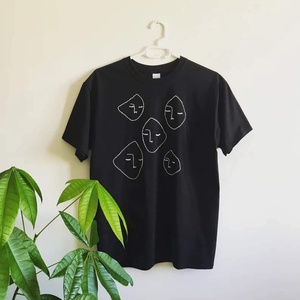 Tricou unisex brodat manual - îmbrăcăminte și modă - haine damă - tricou și top de damă - Artynos.ro