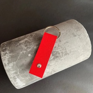 Breloc din piele naturala - geantă și husă - accesorii genți - breloc - Artynos.ro